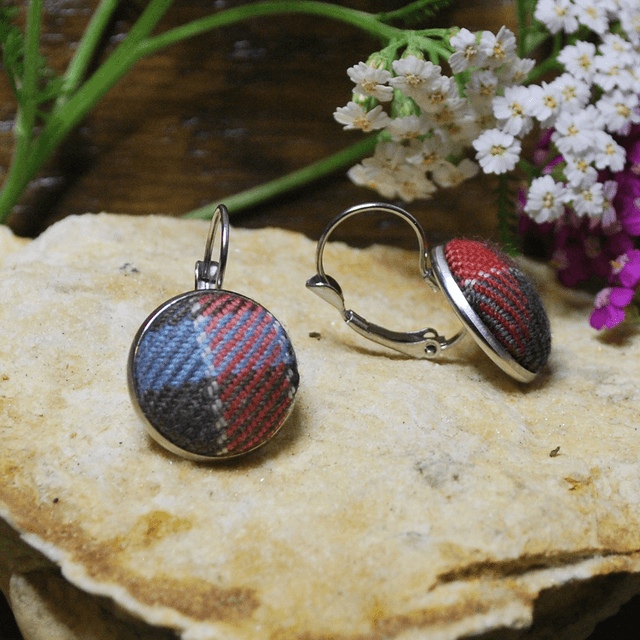 Boucles d'oreilles dormeuses Gordon red muted