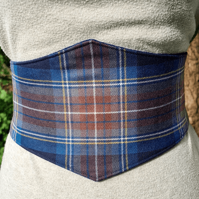 Ceinture-corset aux dragons Holyrood