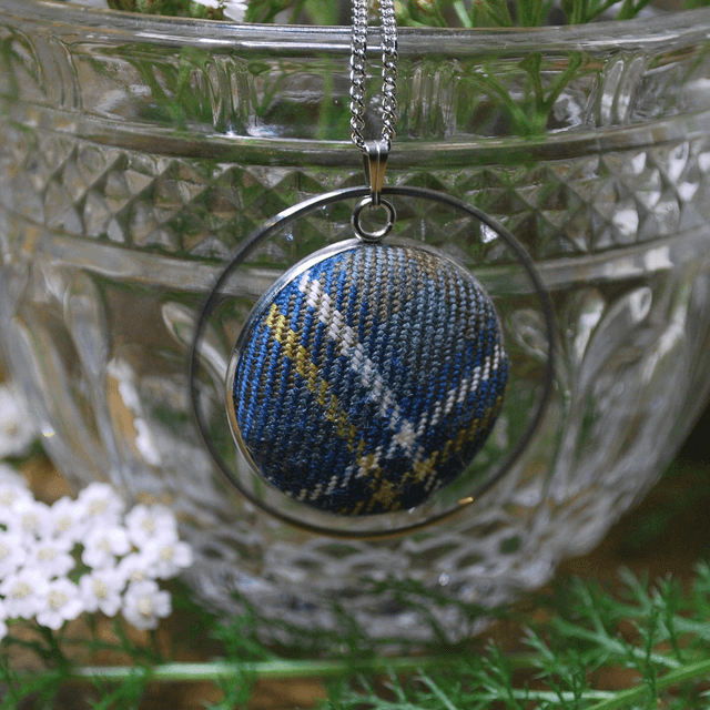 Collier Holyrood